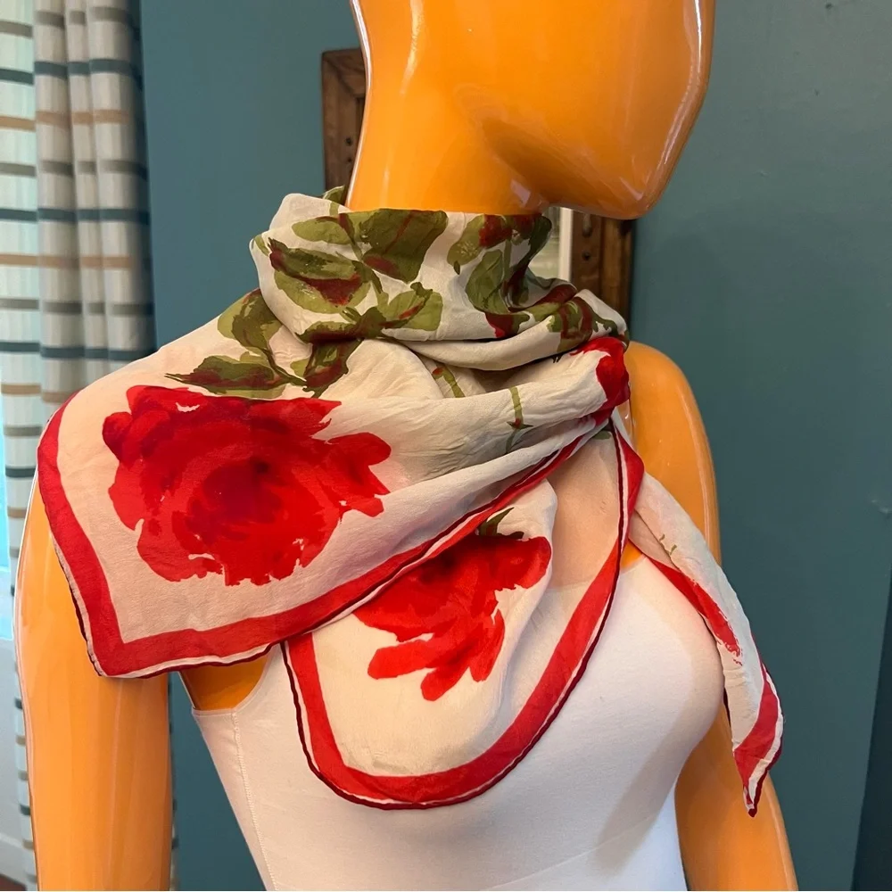VERA NEUMANN Vintage Roses Printed Silk Chiffon Scarf